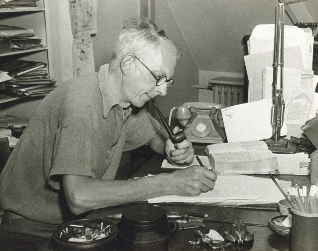 Anthony_Armstrong_1950_medium Anthony Armstrong (circa 1950)